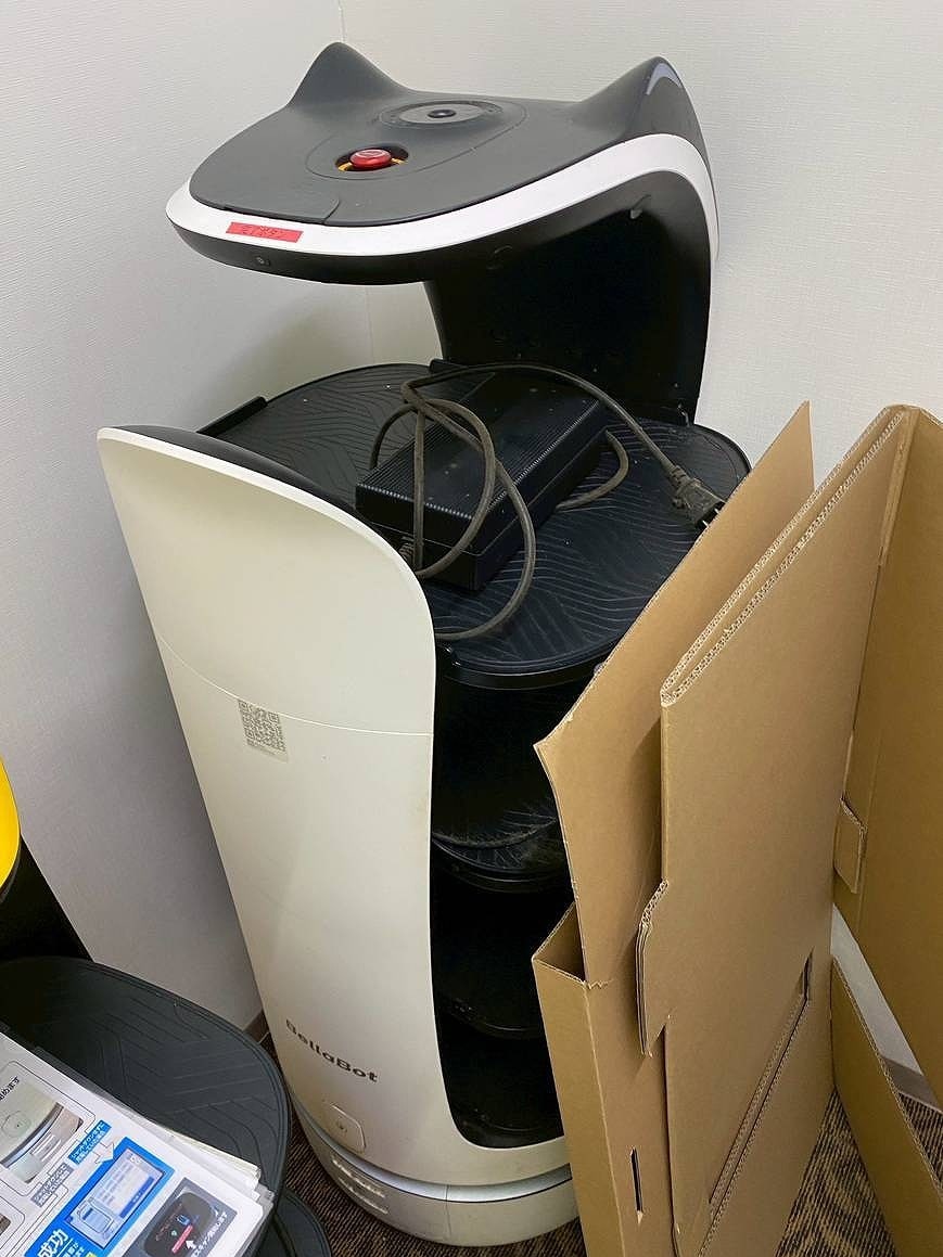 配膳ロボット