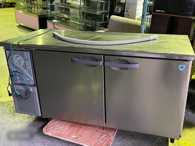 コールドテーブル