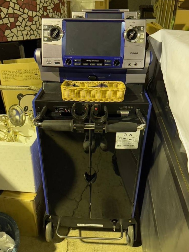 カラオケ機器