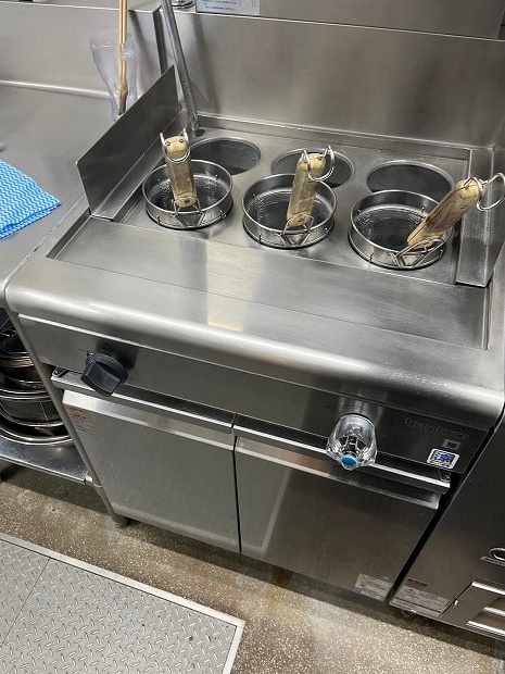 茹で麺機